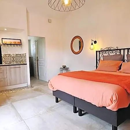 Laubertière 3*